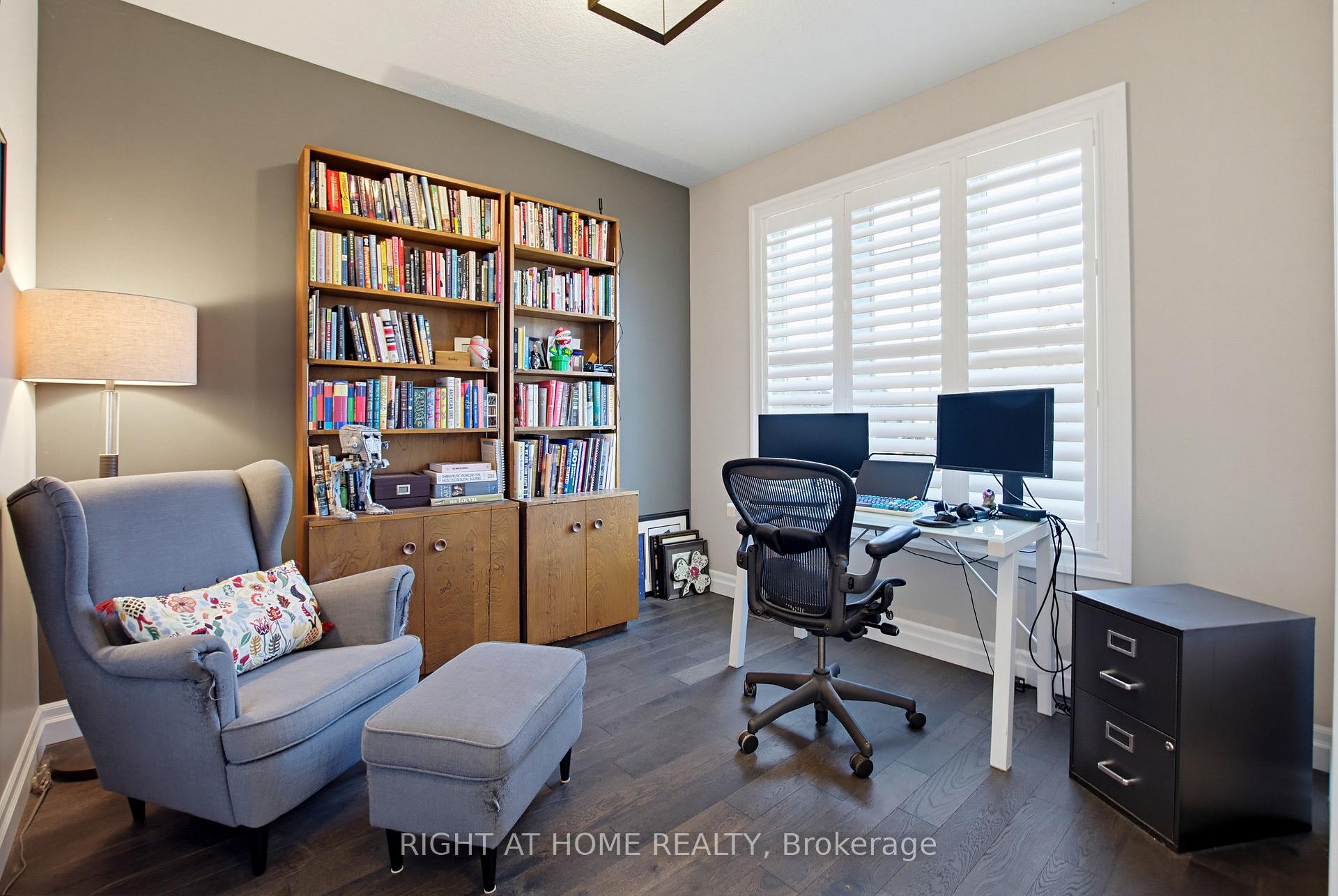 Photo 12 of 156 Wintermute Court E, Central Elgin, Belmont — HOMEH