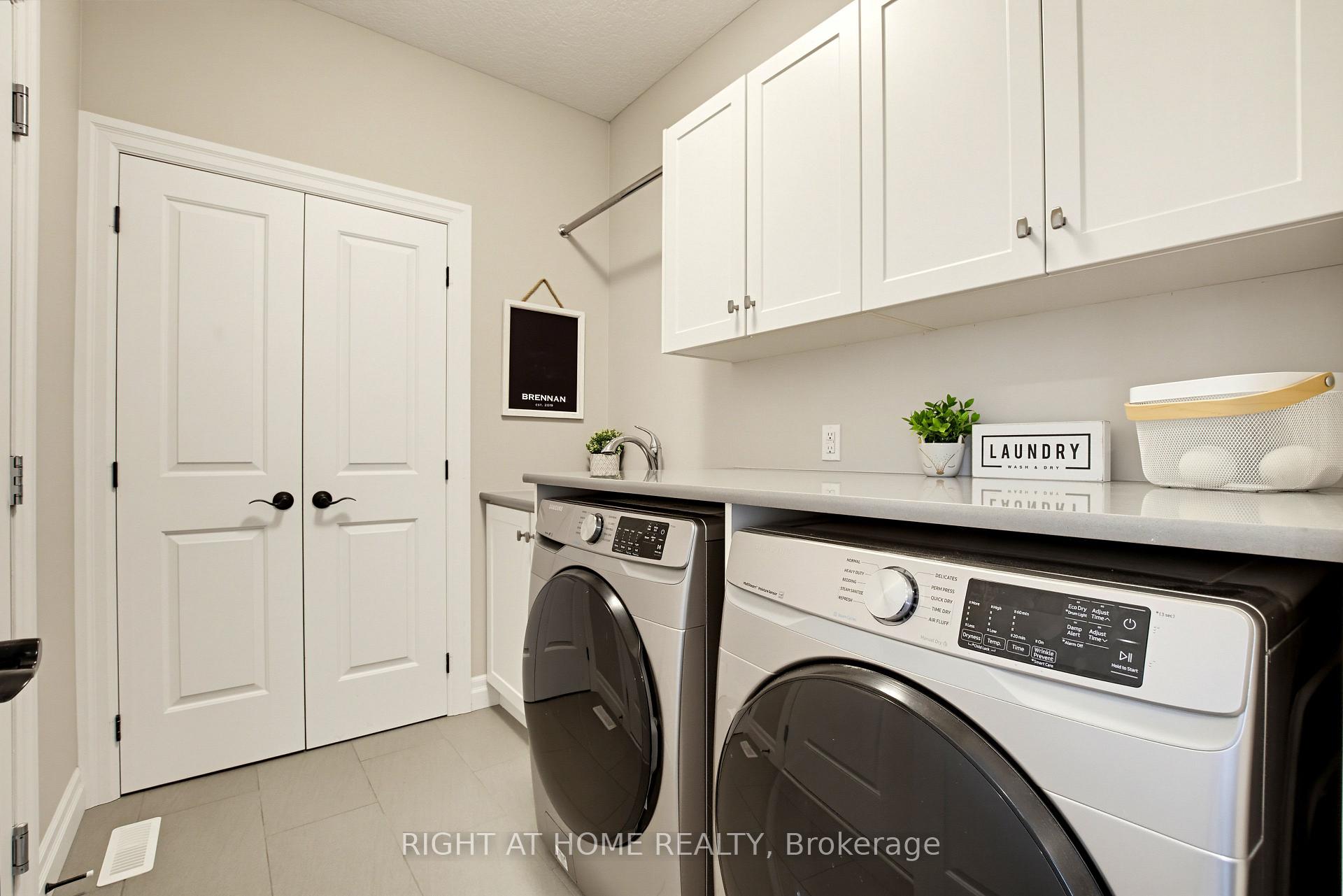 Photo 13 of 156 Wintermute Court E, Central Elgin, Belmont — HOMEH