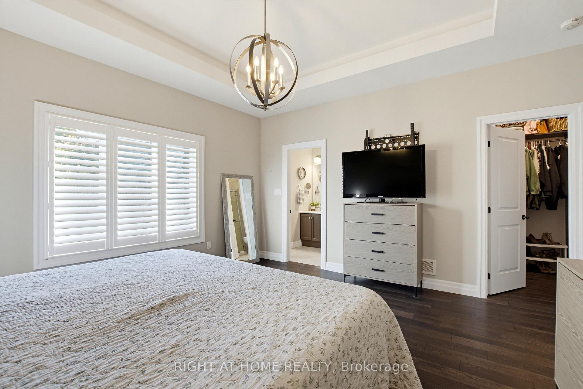 Photo 20 of 156 Wintermute Court E, Central Elgin, Belmont — HOMEH