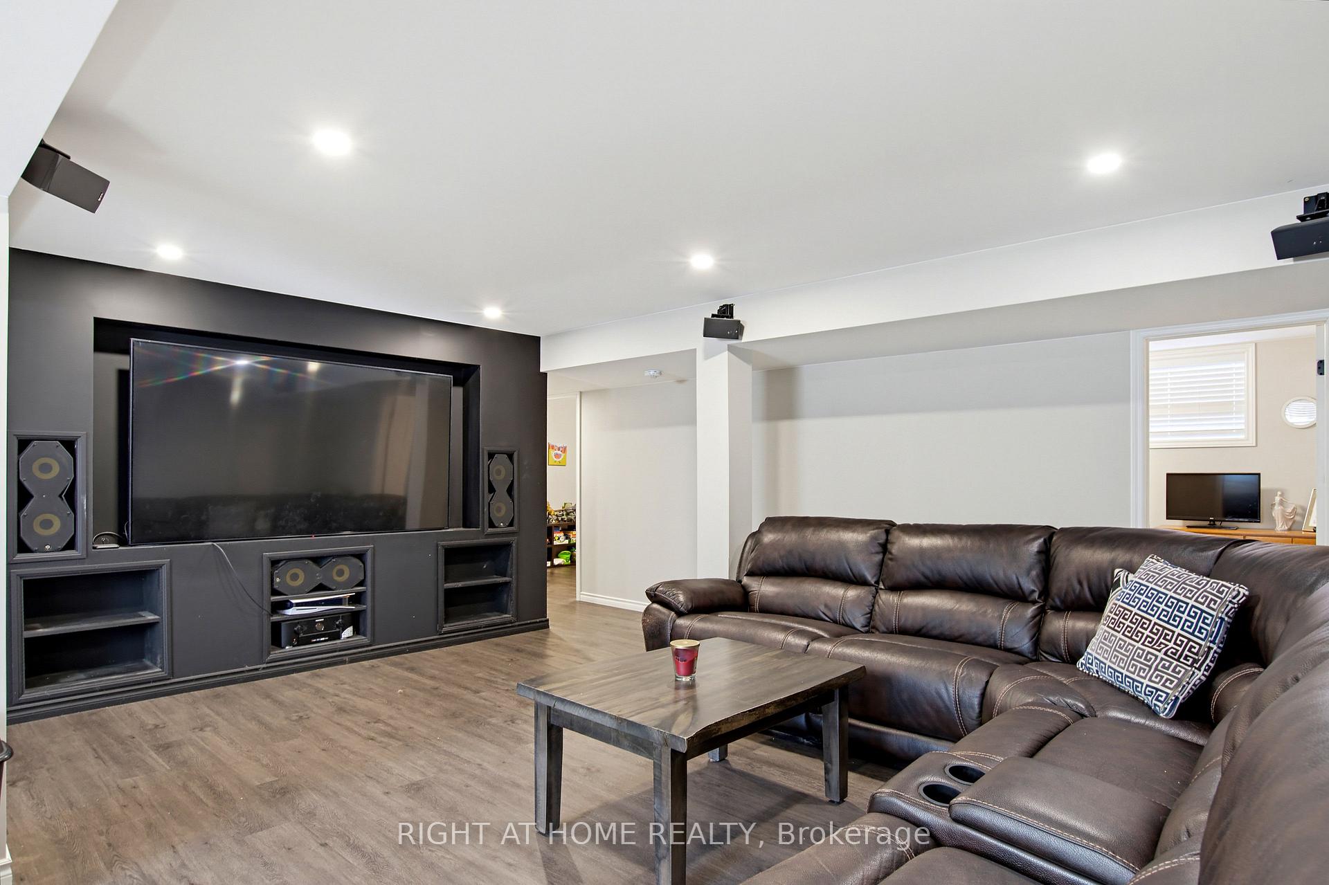 Photo 32 of 156 Wintermute Court E, Central Elgin, Belmont — HOMEH