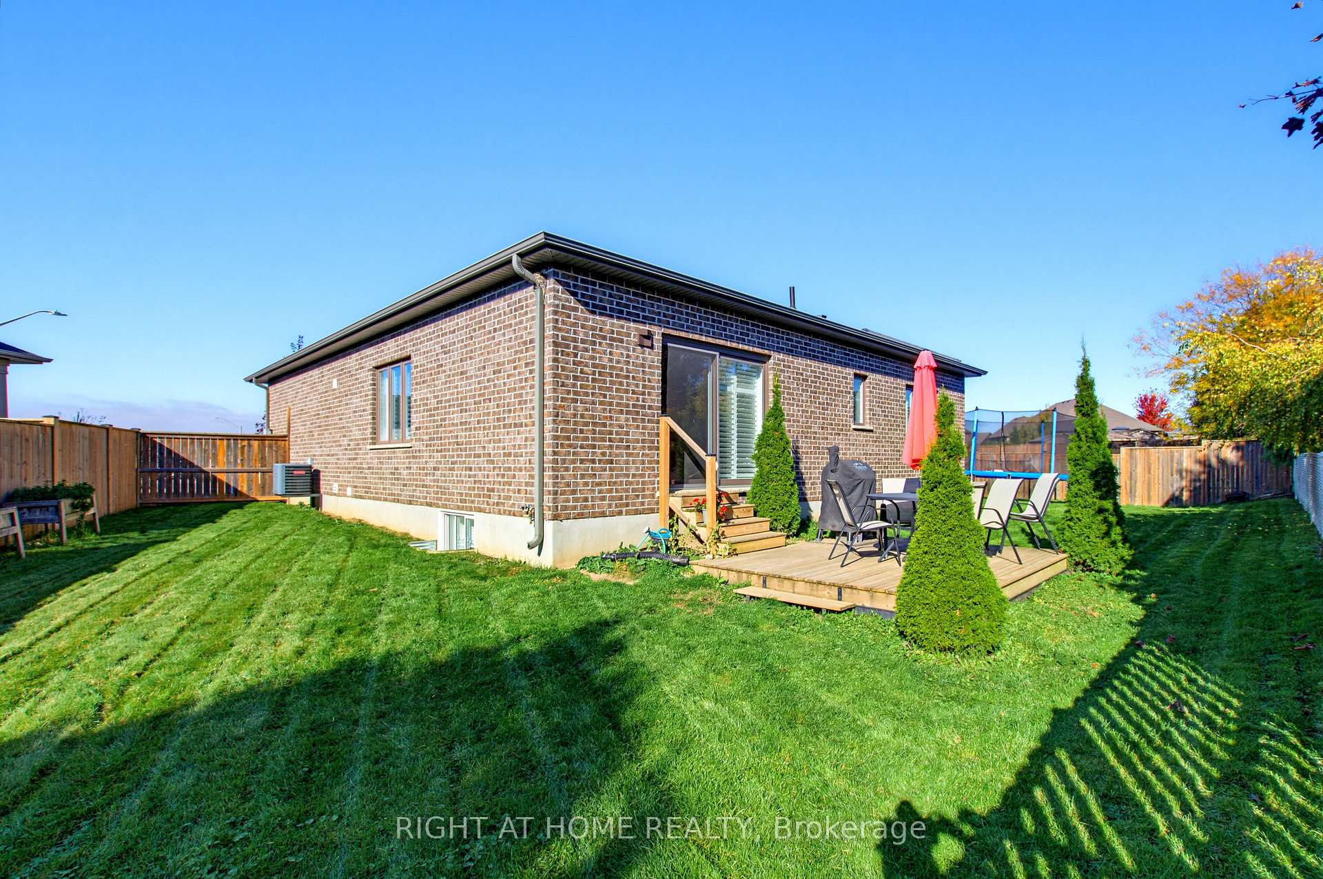 Photo 39 of 156 Wintermute Court E, Central Elgin, Belmont — HOMEH