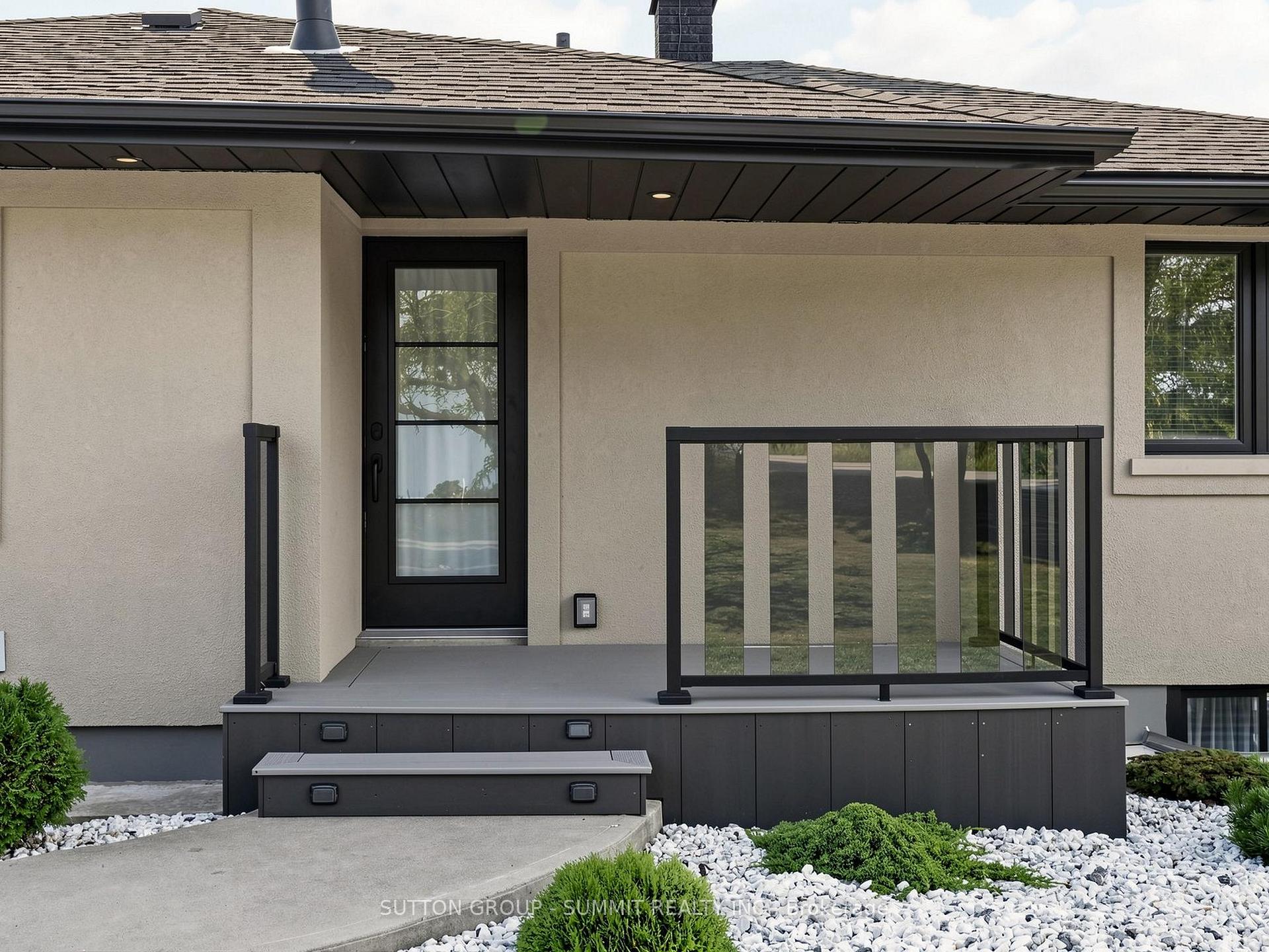 Photo 4 of 252 Mud Street E, Hamilton, Rural Stoney Creek — HOMEH