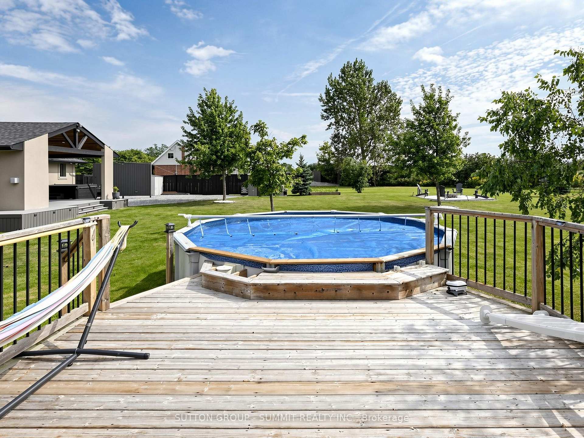 Photo 41 of 252 Mud Street E, Hamilton, Rural Stoney Creek — HOMEH