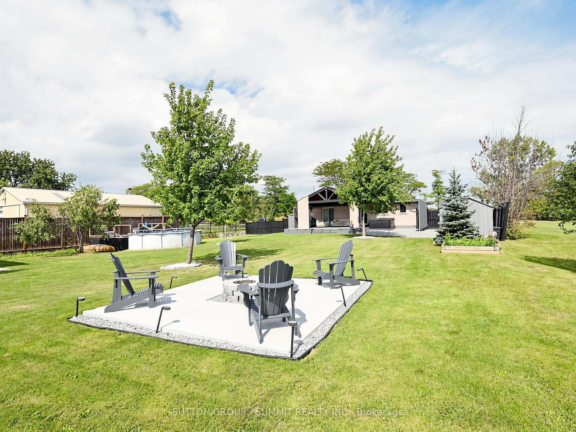 Photo 44 of 252 Mud Street E, Hamilton, Rural Stoney Creek — HOMEH