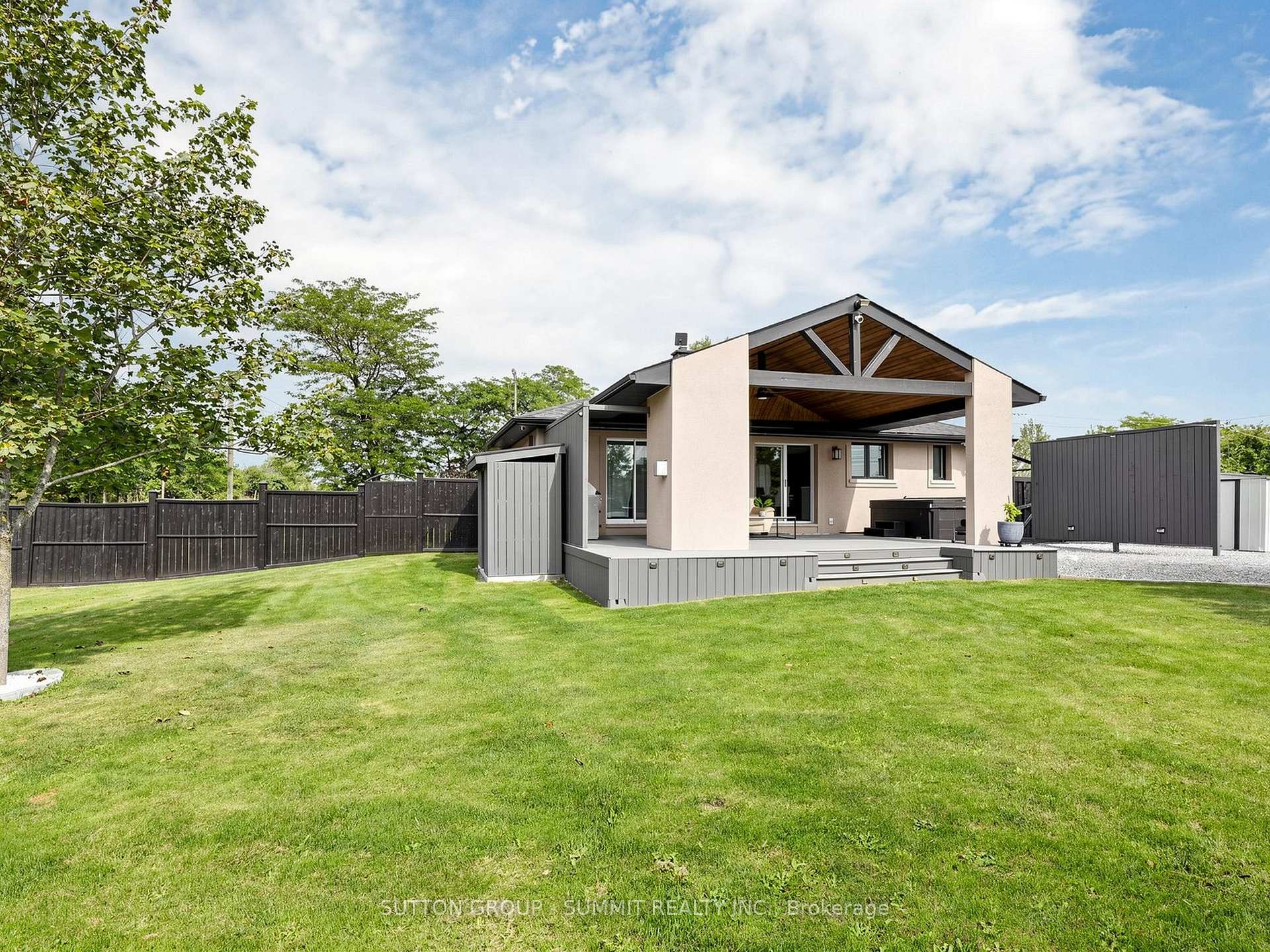Photo 50 of 252 Mud Street E, Hamilton, Rural Stoney Creek — HOMEH