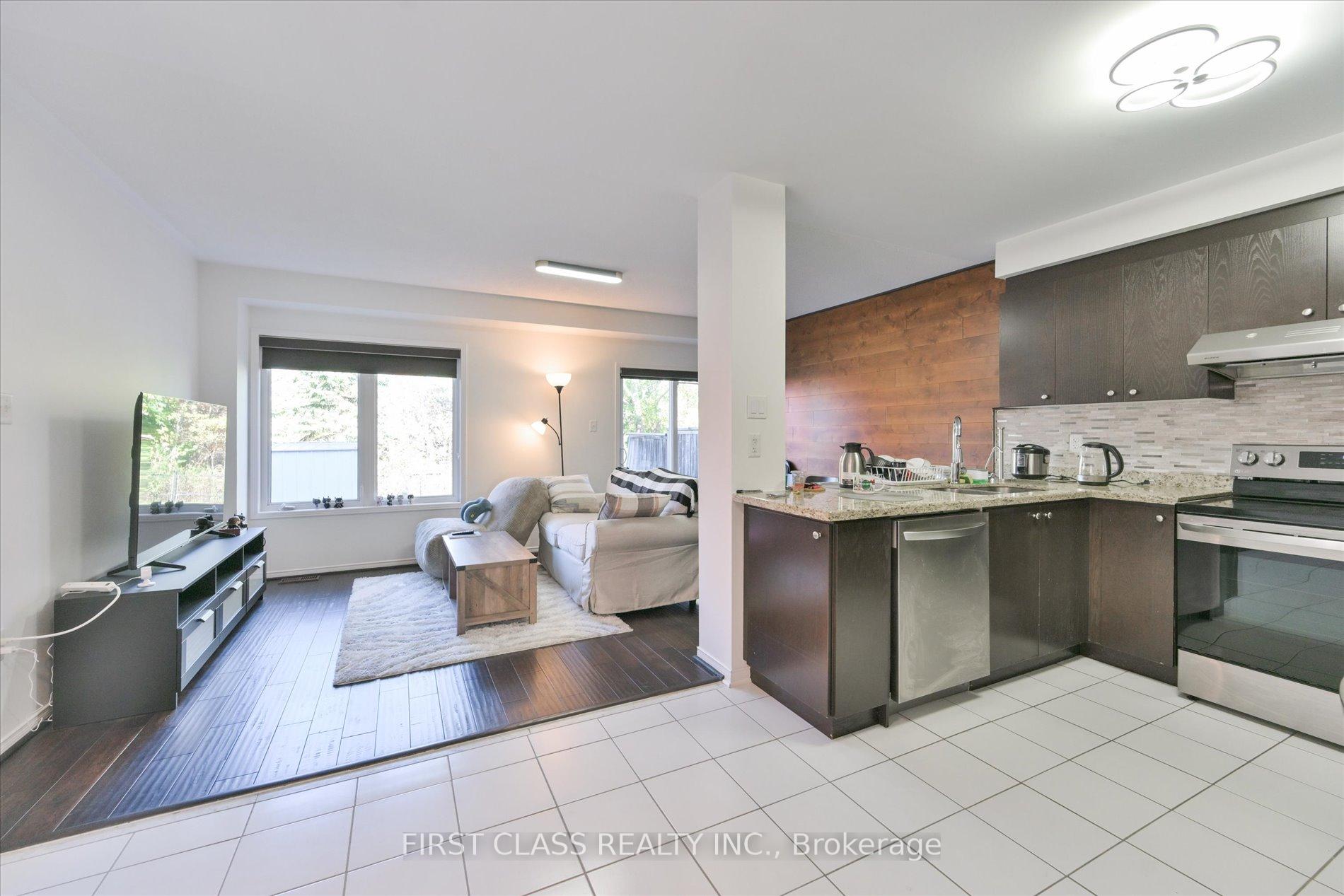 Photo 4 of 41 Northwest Passage, Whitchurch-Stouffville, Stouffville — HOMEH