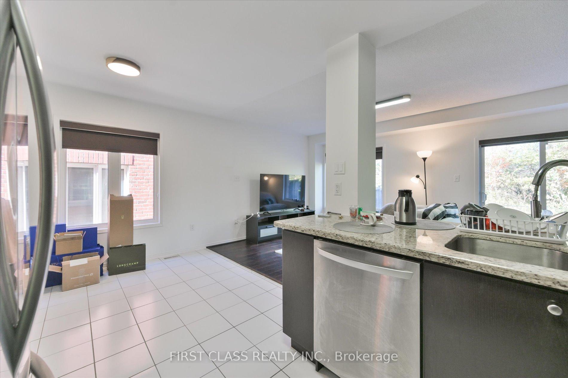 Photo 6 of 41 Northwest Passage, Whitchurch-Stouffville, Stouffville — HOMEH