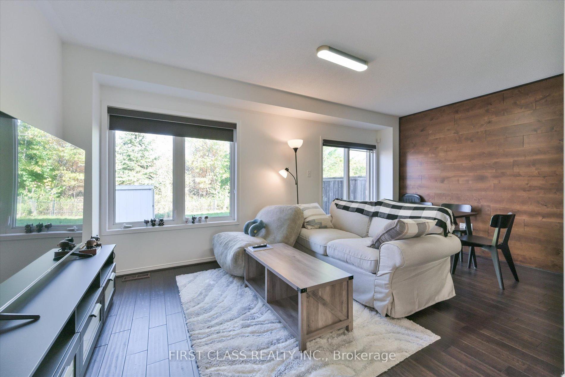 Photo 7 of 41 Northwest Passage, Whitchurch-Stouffville, Stouffville — HOMEH