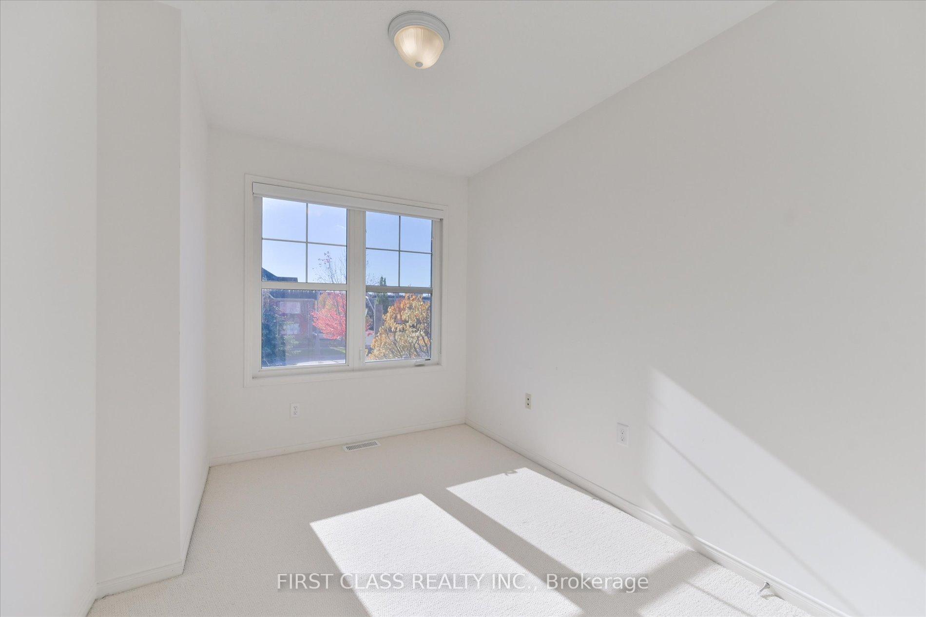 Photo 20 of 41 Northwest Passage, Whitchurch-Stouffville, Stouffville — HOMEH