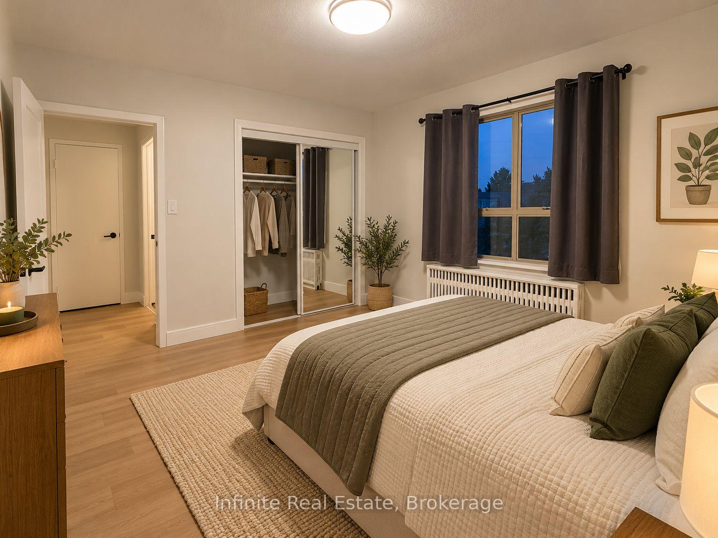 Photo 2 of Unit 309, 896 Eglinton Avenue E, Toronto, Leaside — HOMEH