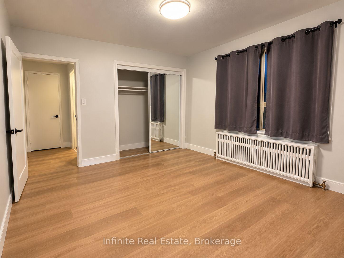 Photo 5 of Unit 309, 896 Eglinton Avenue E, Toronto, Leaside — HOMEH
