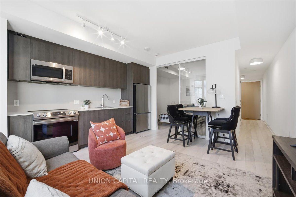 Photo of Unit 3507, 357 King Street W