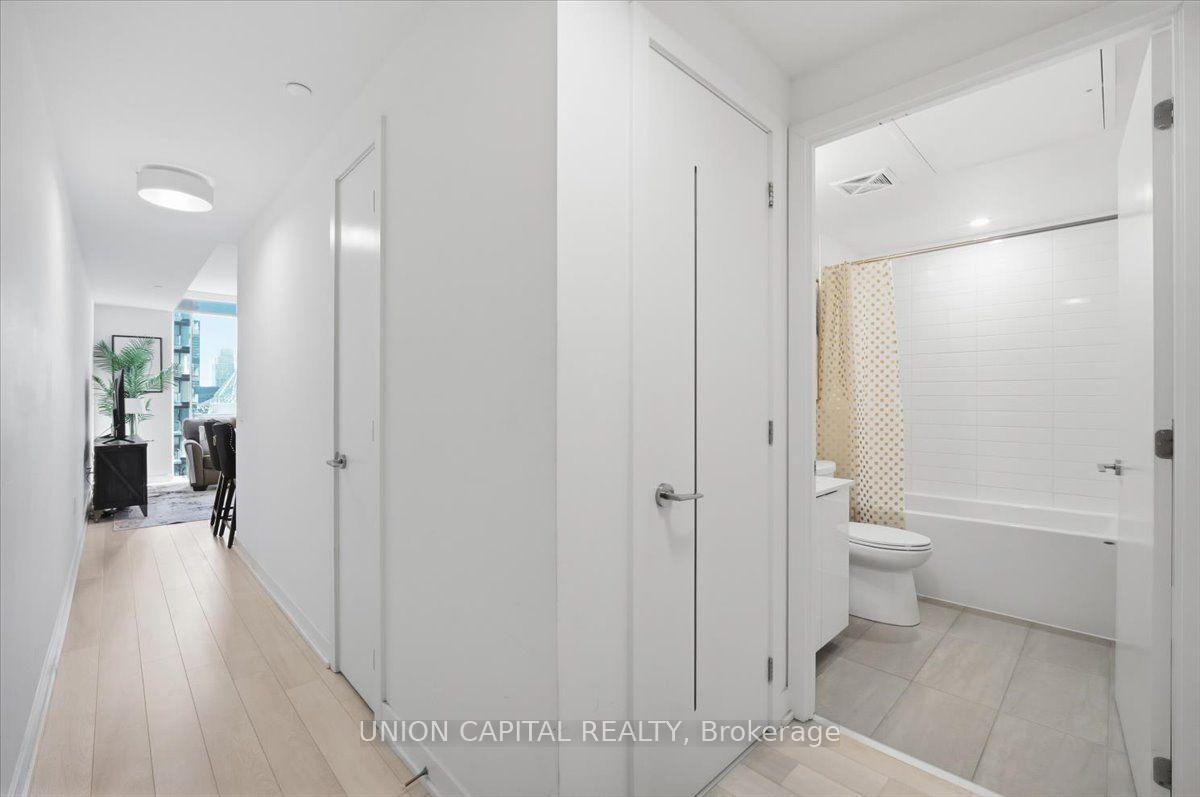 Photo 13 of Unit 3507, 357 King Street W, Toronto, Waterfront Communities — HOMEH