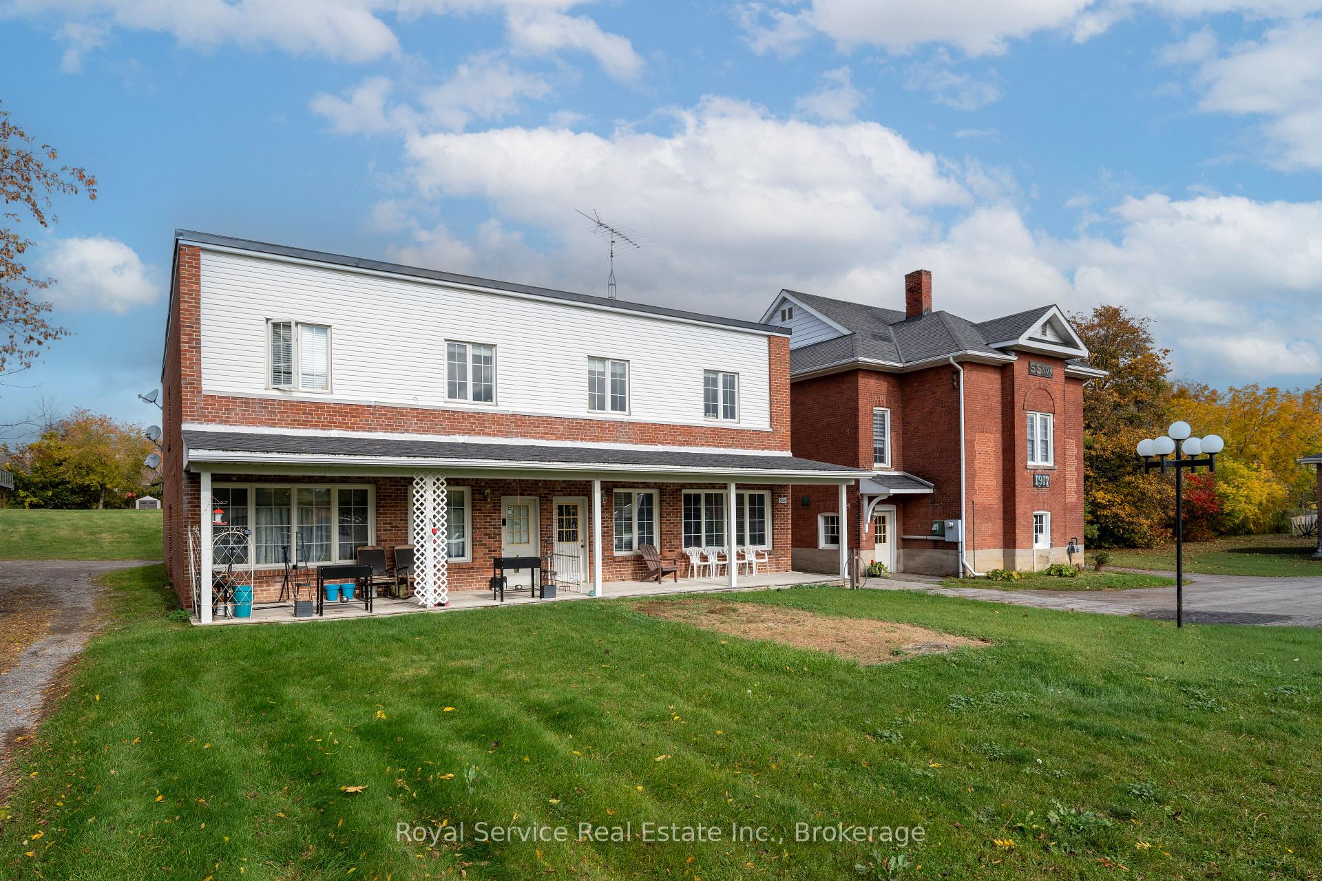 Front of 3246 County Road 2