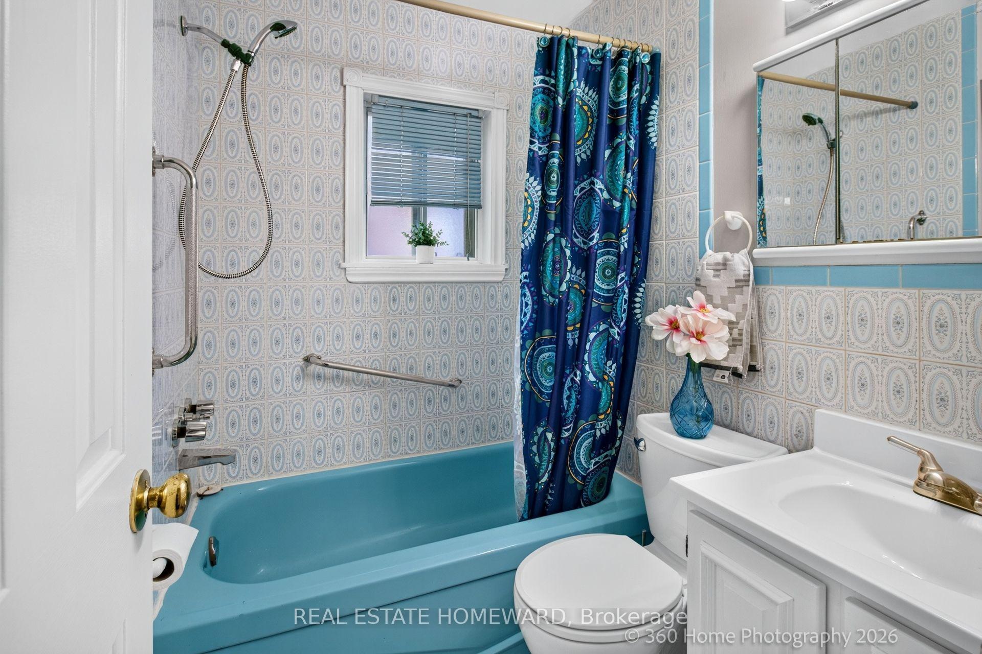 Photo 6 of 65 Natal Avenue, Scarborough, Birchcliffe-Cliffside — HOMEH