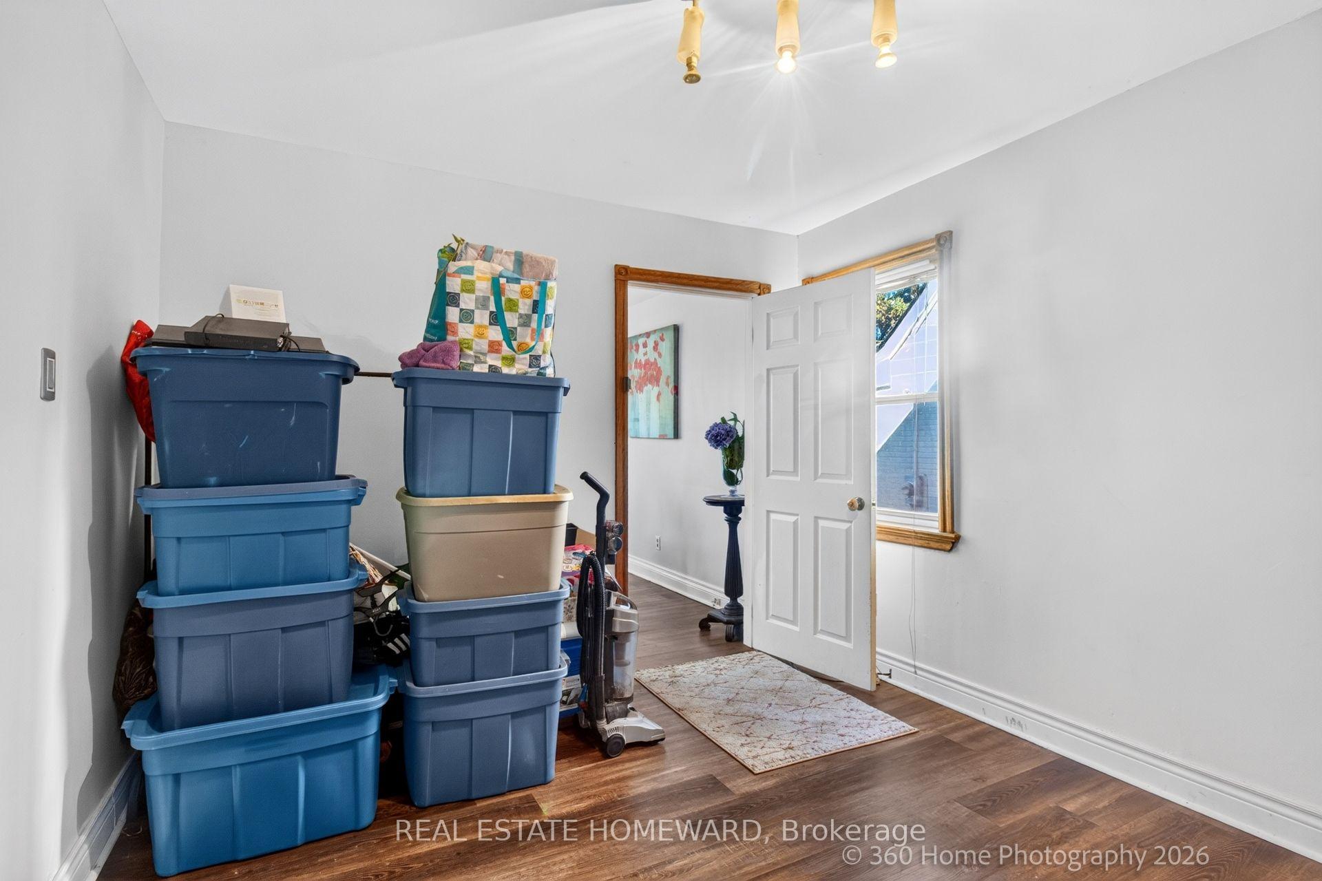 Photo 8 of 65 Natal Avenue, Scarborough, Birchcliffe-Cliffside — HOMEH