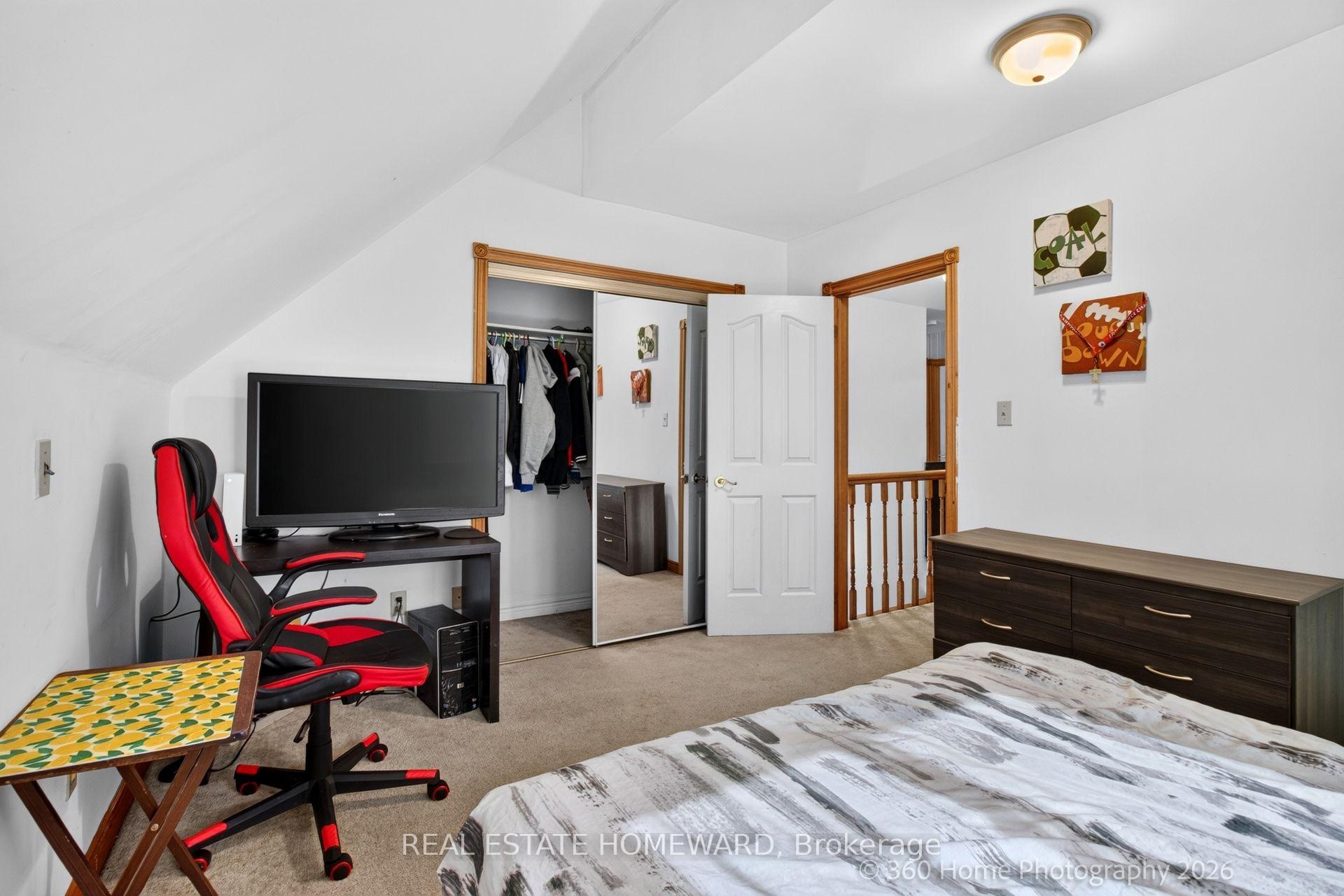 Photo 22 of 65 Natal Avenue, Scarborough, Birchcliffe-Cliffside — HOMEH