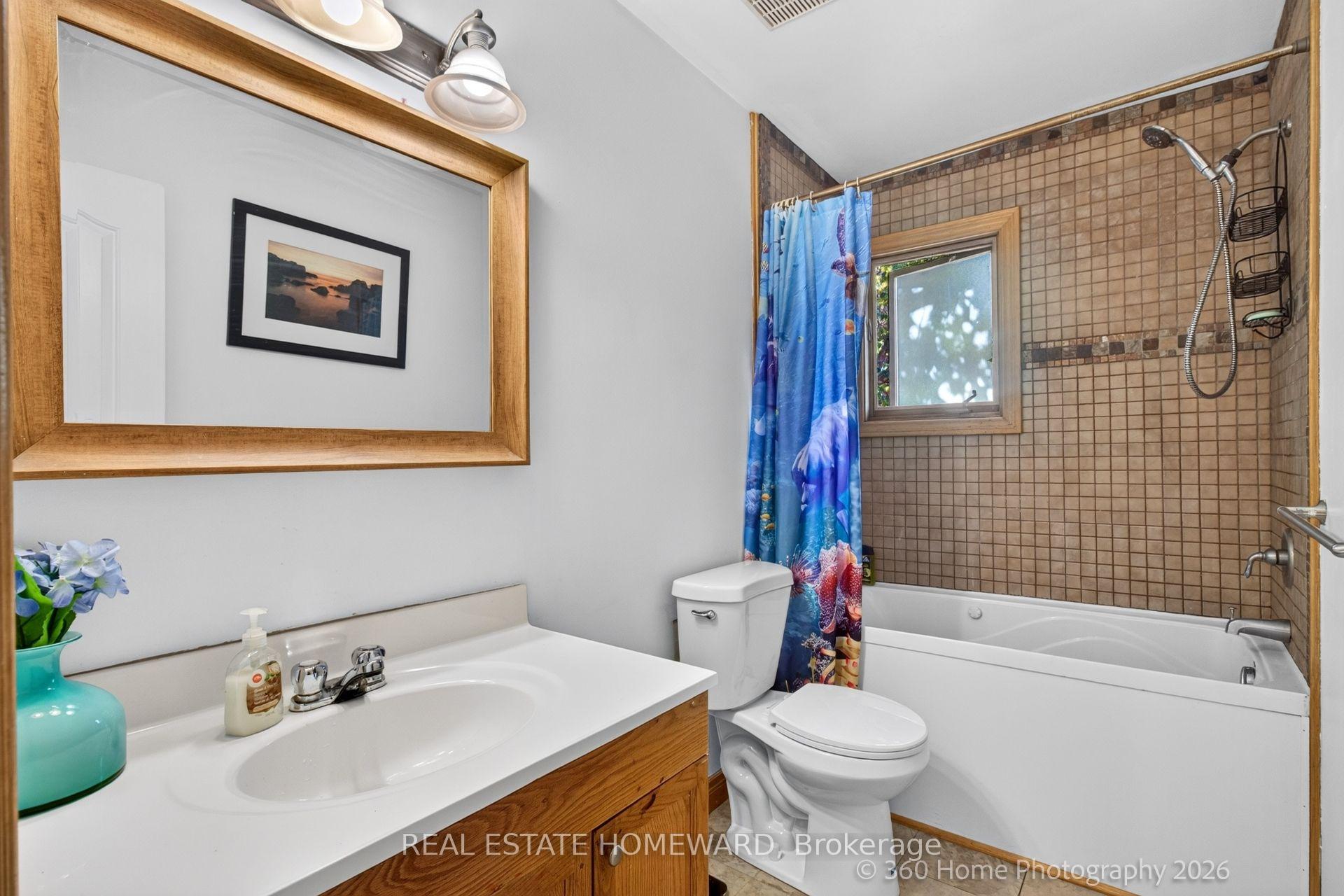 Photo 24 of 65 Natal Avenue, Scarborough, Birchcliffe-Cliffside — HOMEH