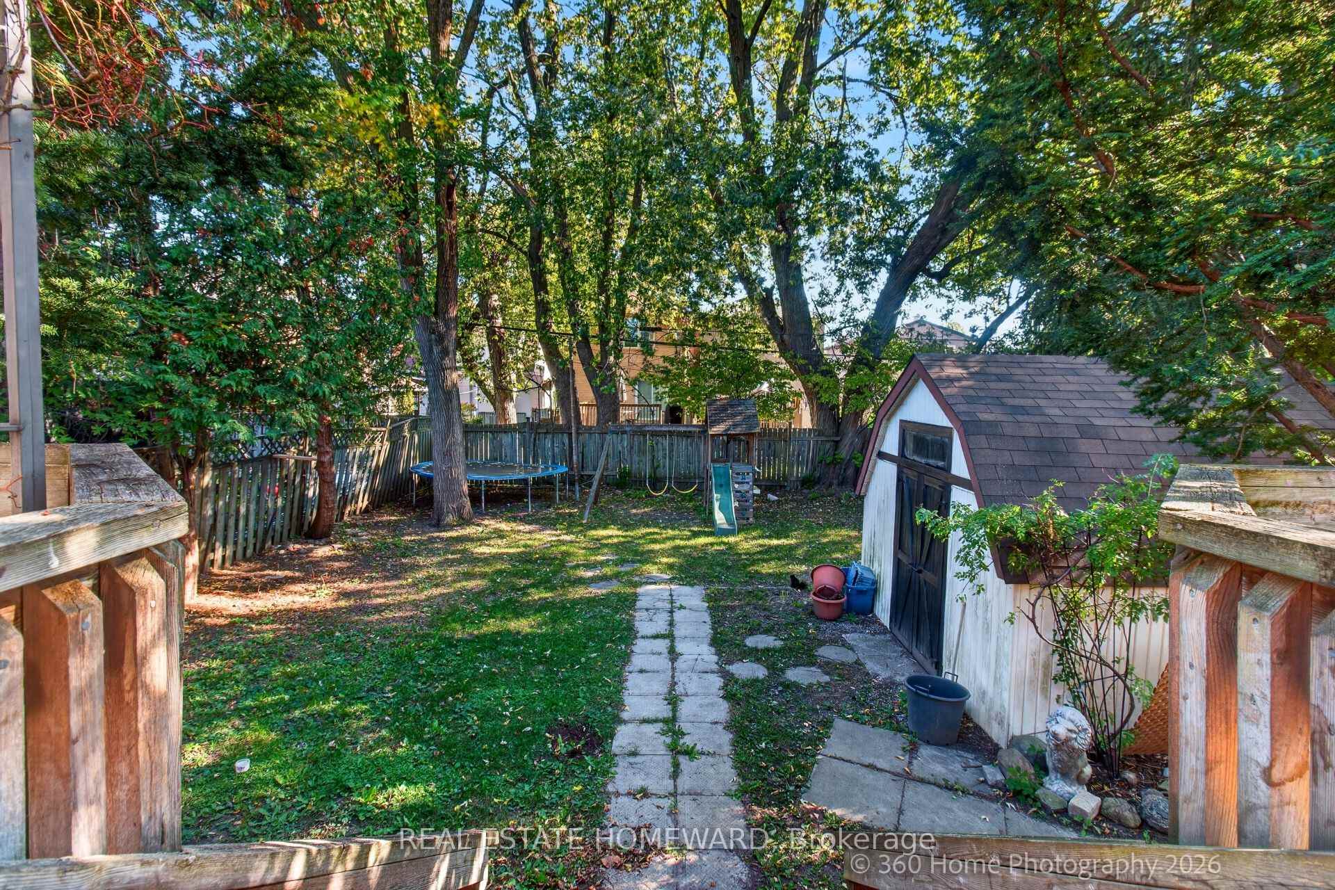 Photo 34 of 65 Natal Avenue, Scarborough, Birchcliffe-Cliffside — HOMEH