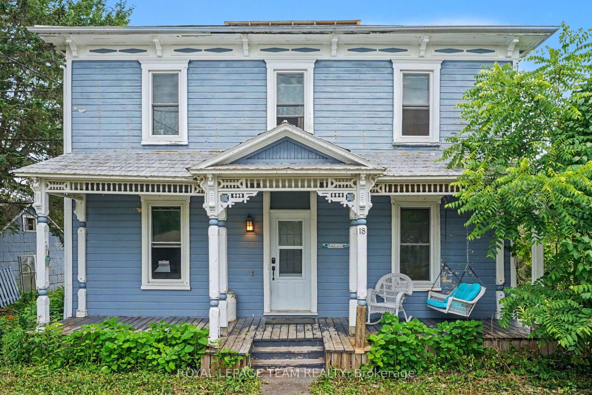 Front of 18 Moffat Street
