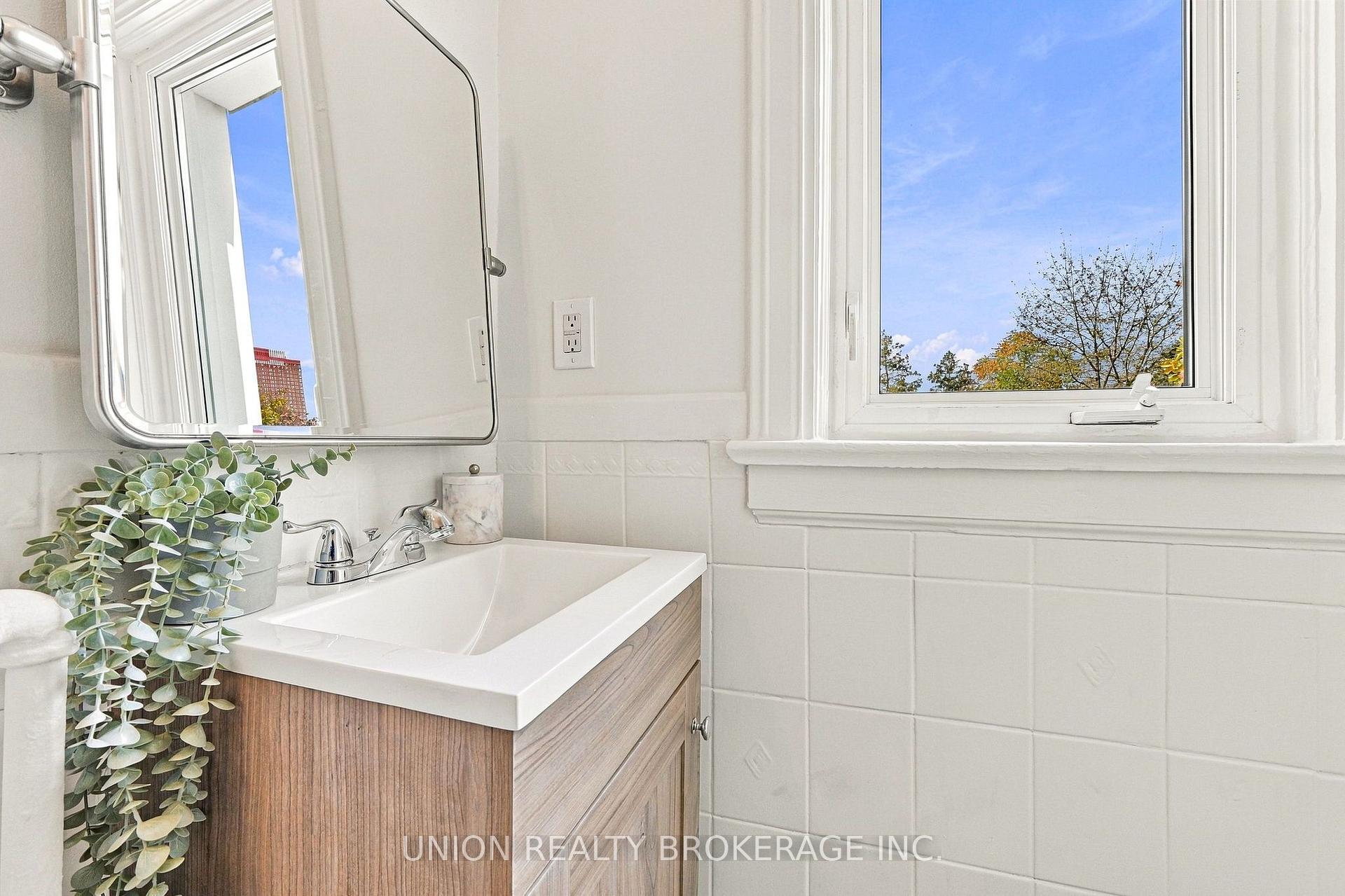 Photo 22 of 96 Malvern Avenue, Toronto, East End-Danforth — HOMEH