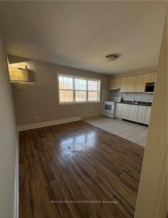 Photo 1 of Unit 4, 81 Dundas Street, Hamilton, Dundas — HOMEH