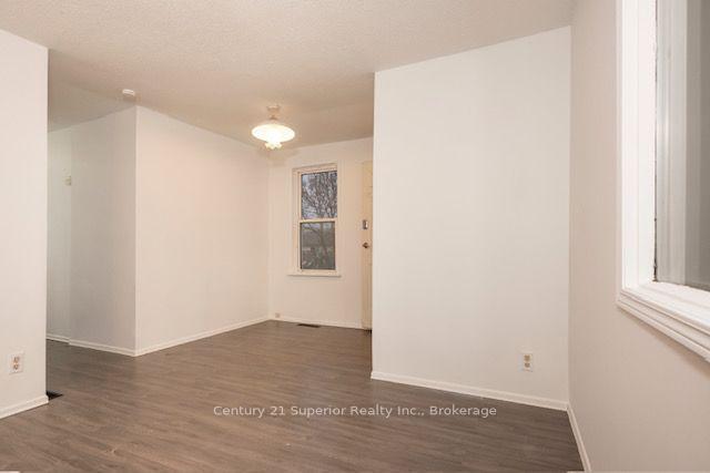 Photo 3 of 301 Ogden Street, Thunder Bay, East End — HOMEH