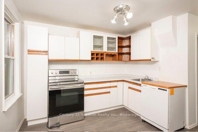 Photo 6 of 301 Ogden Street, Thunder Bay, East End — HOMEH