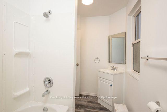 Photo 11 of 301 Ogden Street, Thunder Bay, East End — HOMEH