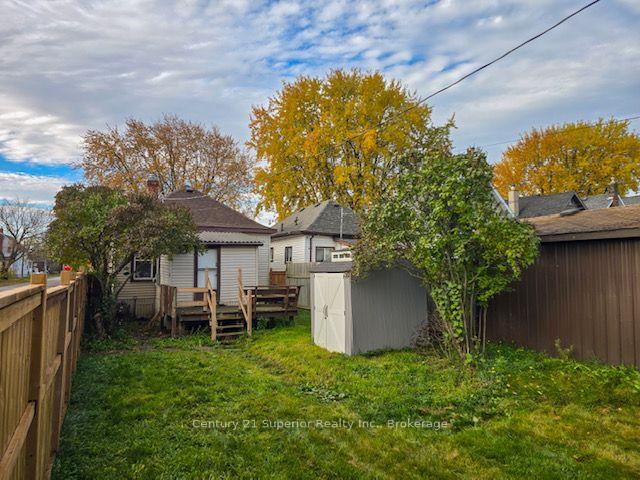 Photo 17 of 301 Ogden Street, Thunder Bay, East End — HOMEH