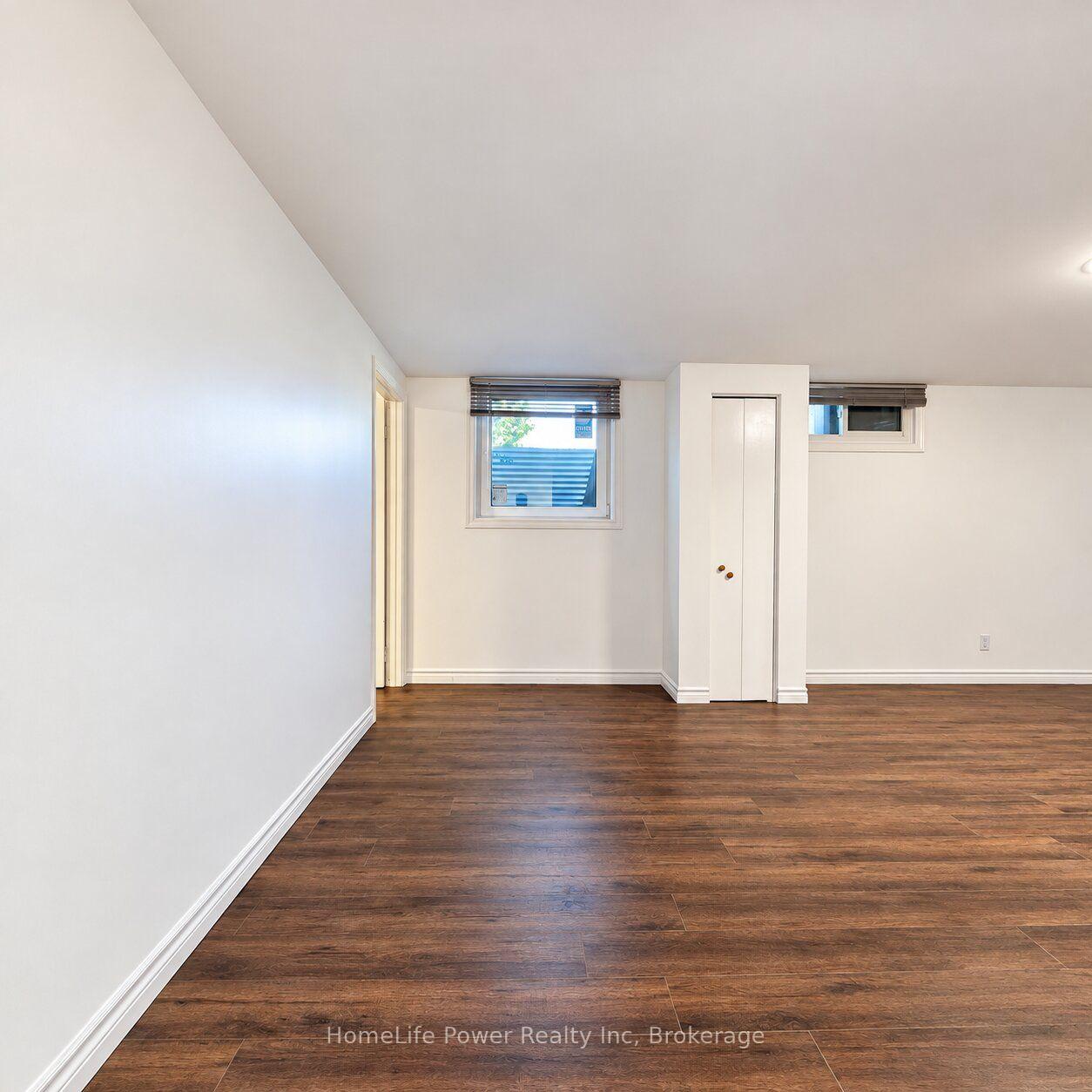 Photo 4 of Lower 69 Crescent, Kitchener, Pioneer Park — HOMEH