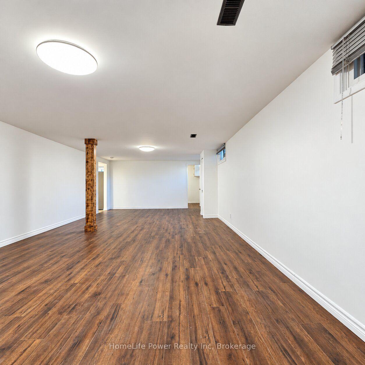 Photo 5 of Lower 69 Crescent, Kitchener, Pioneer Park — HOMEH