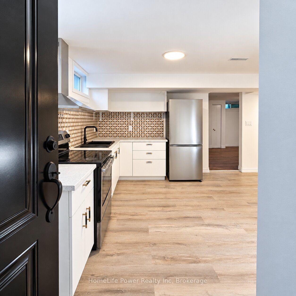 Photo 14 of Lower 69 Crescent, Kitchener, Pioneer Park — HOMEH