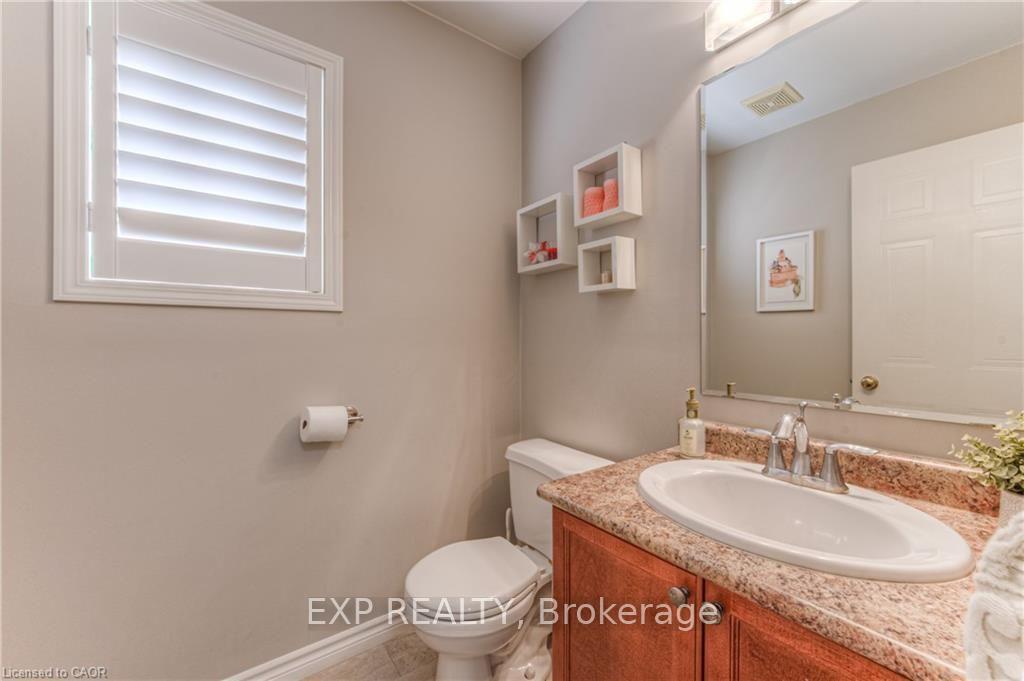 Photo 4 of Unit Upper Level, 308 Colton Circle, Kitchener, Grand River South — HOMEH