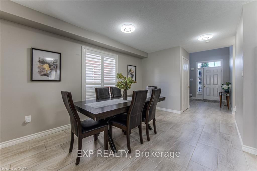 Photo 6 of Unit Upper Level, 308 Colton Circle, Kitchener, Grand River South — HOMEH