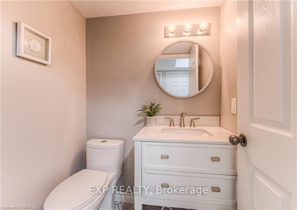 Photo 19 of Unit Upper Level, 308 Colton Circle, Kitchener, Grand River South — HOMEH