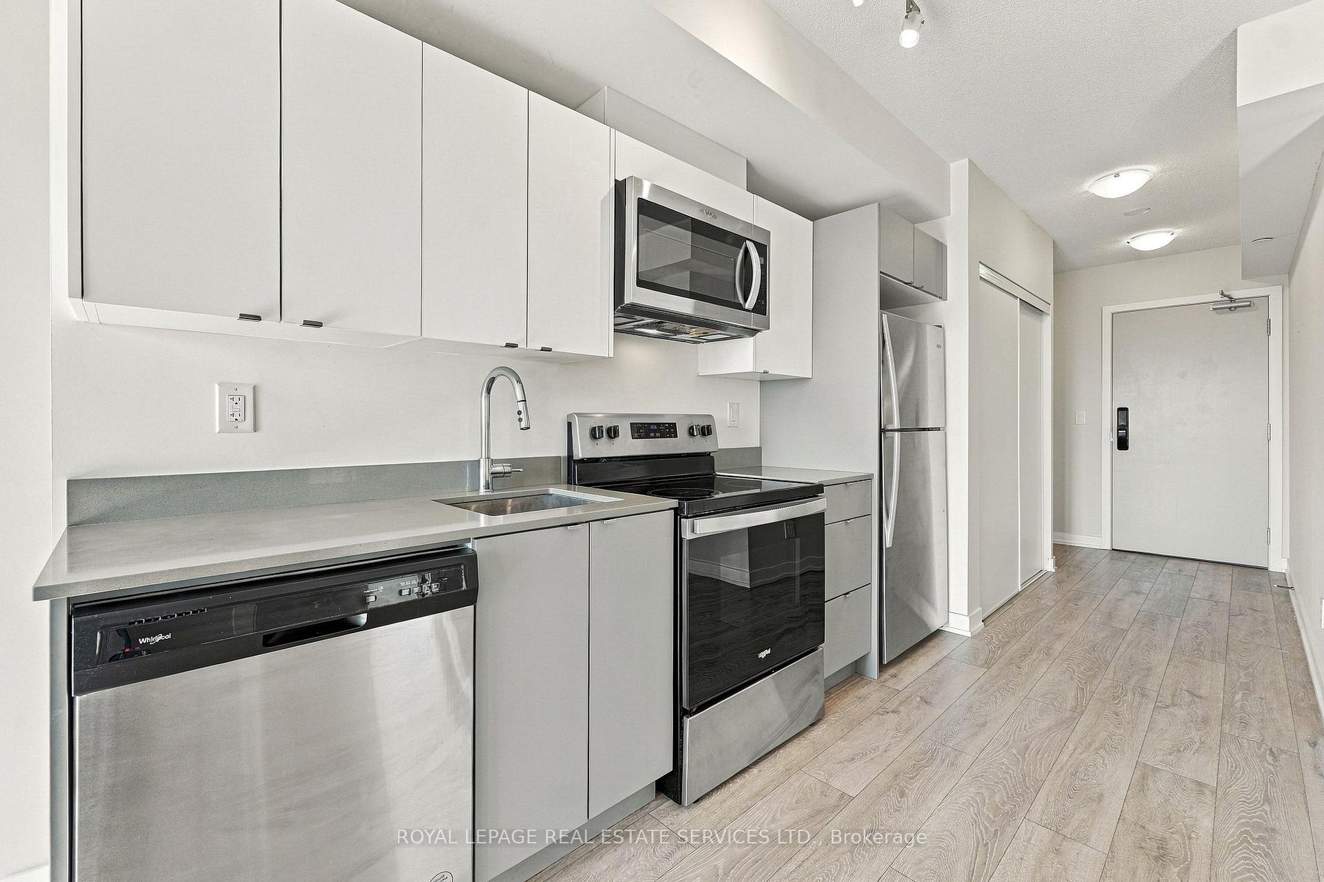 Photo 15 of Unit A501, 3210 Dakota Common, Burlington, Alton — HOMEH