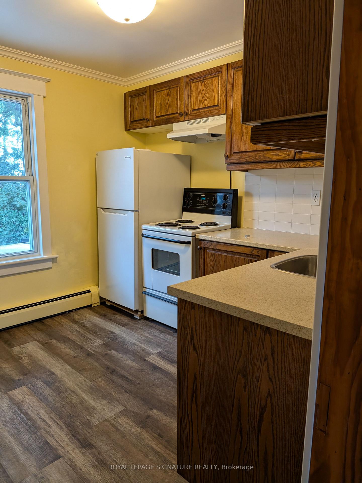 Photo 4 of Unit 2, 156 Park Row S, Hamilton, Delta — HOMEH