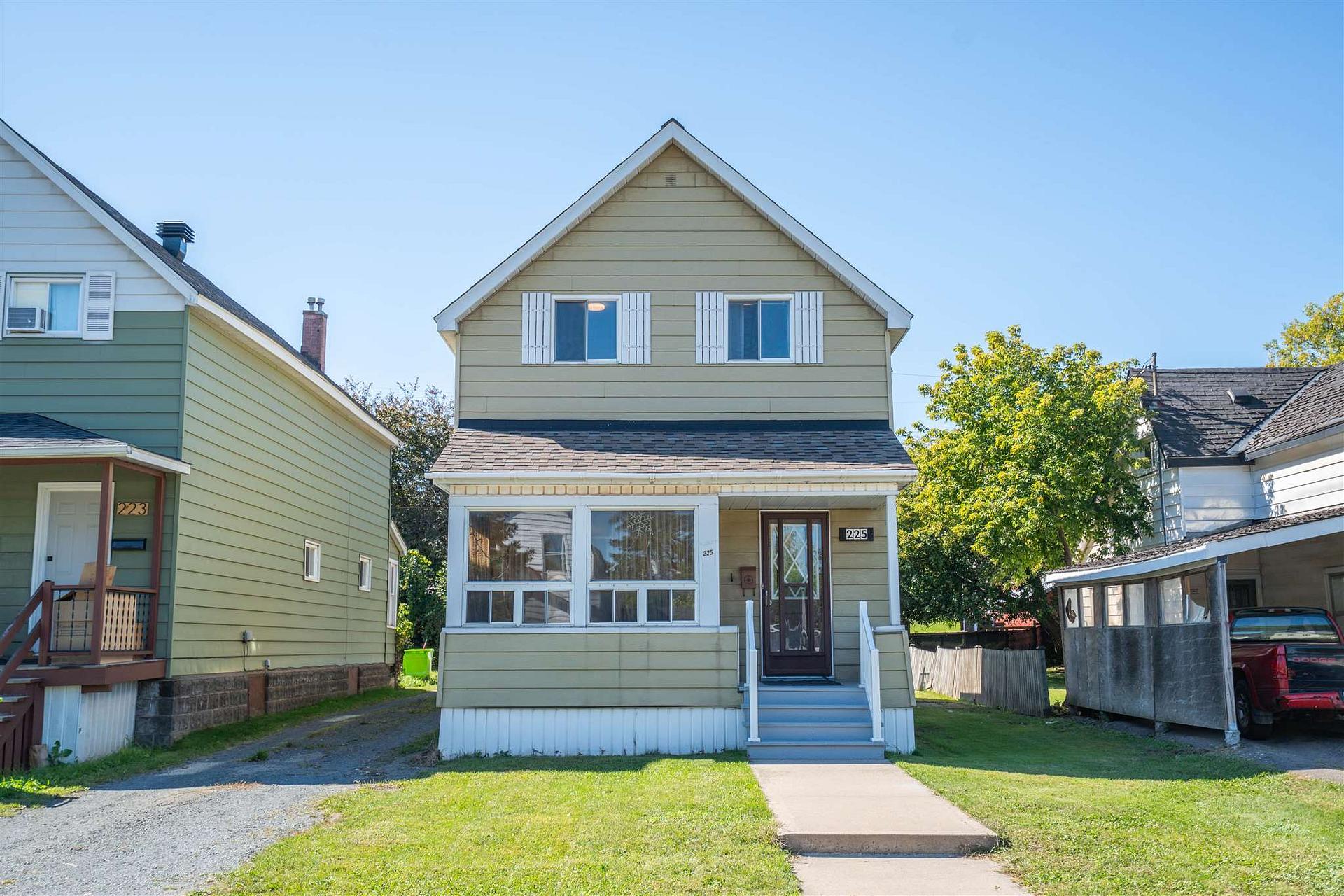 Photo 2 of 225 Beverley Street, Sault Ste Marie, Ward 2 — HOMEH
