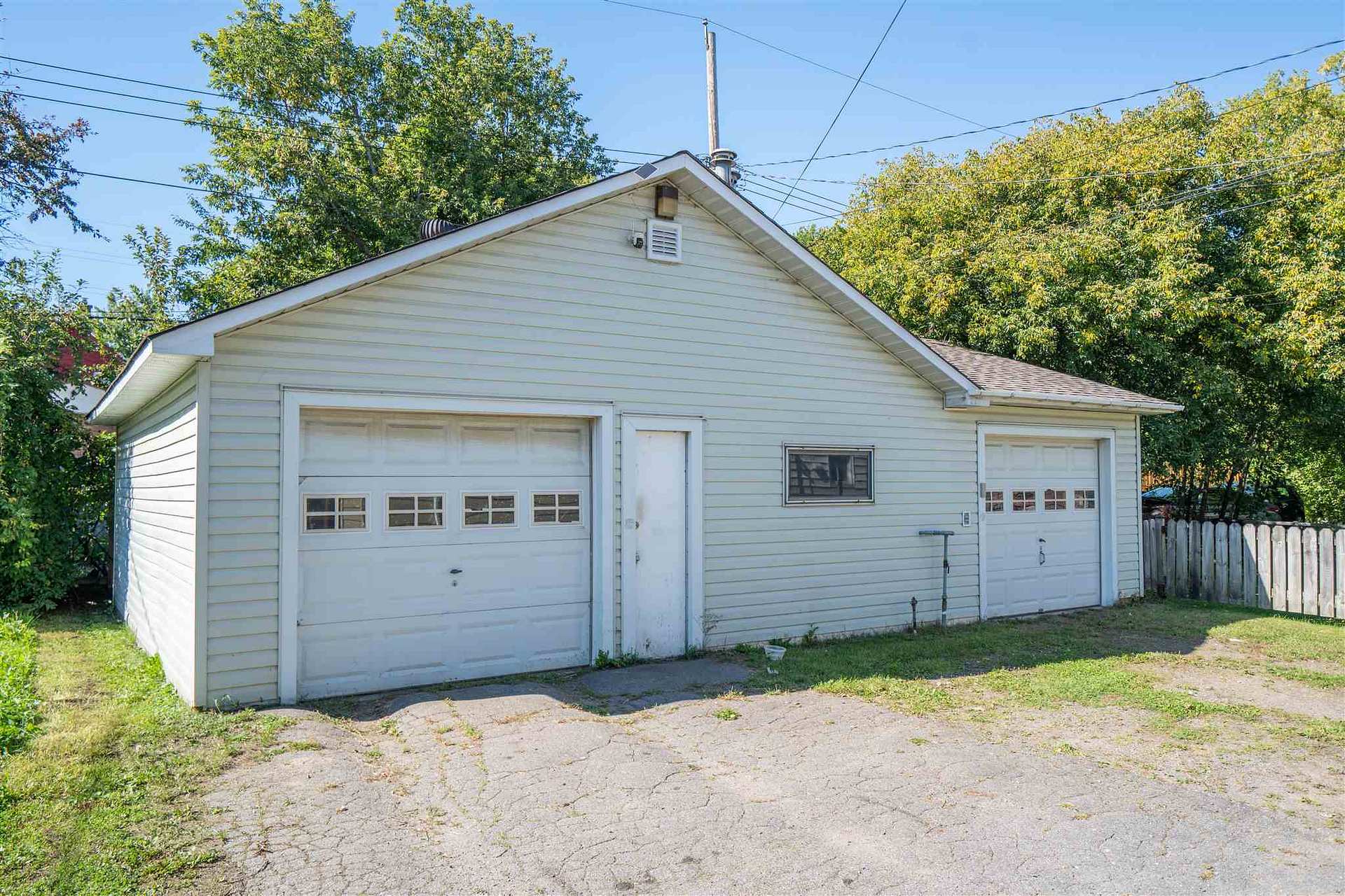 Photo 3 of 225 Beverley Street, Sault Ste Marie, Ward 2 — HOMEH