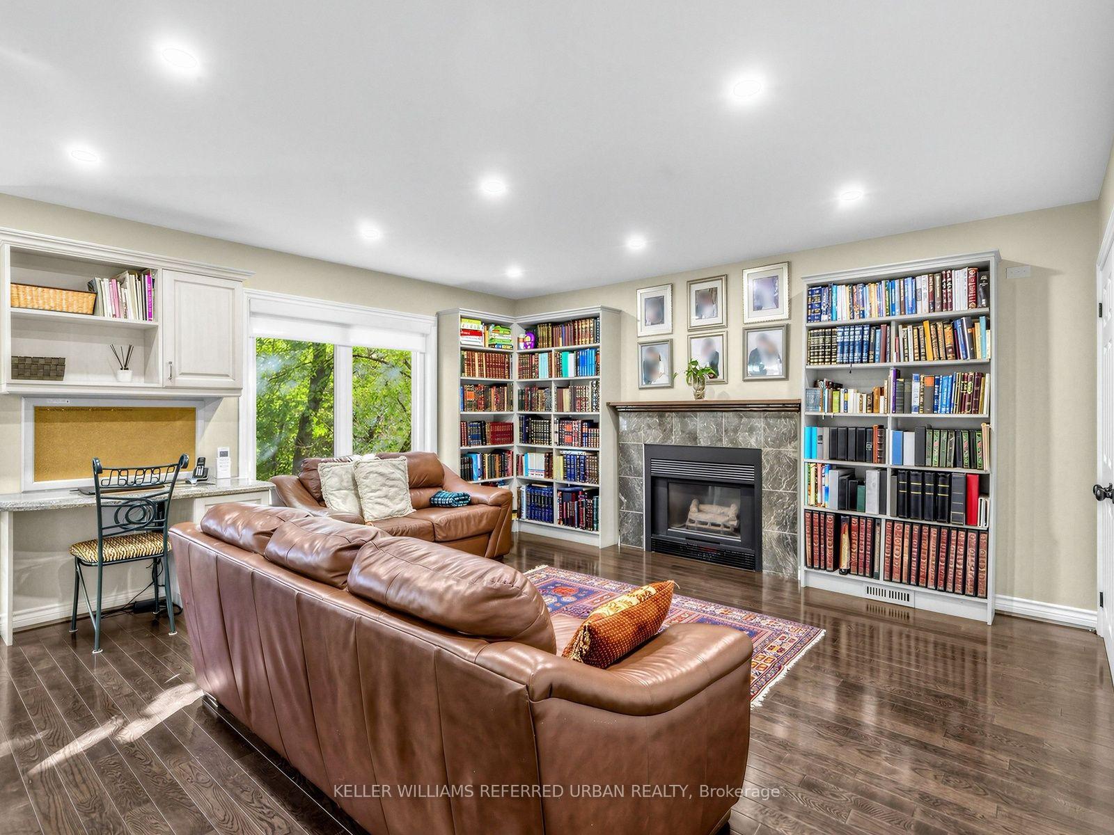 Photo 16 of 49 Invermay Avenue, North York, Clanton Park — HOMEH
