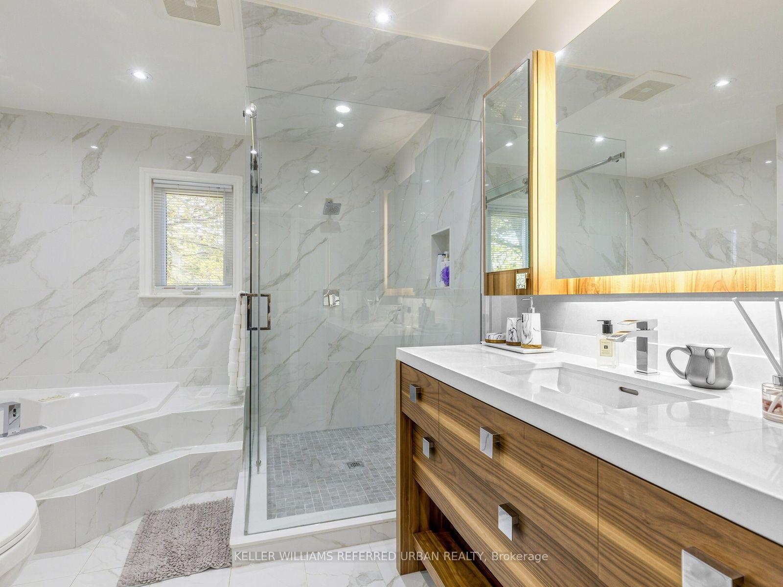 Photo 24 of 49 Invermay Avenue, North York, Clanton Park — HOMEH
