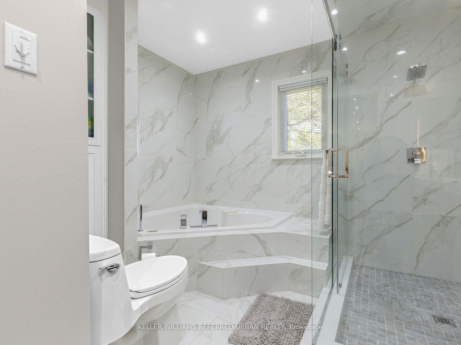 Photo 25 of 49 Invermay Avenue, North York, Clanton Park — HOMEH