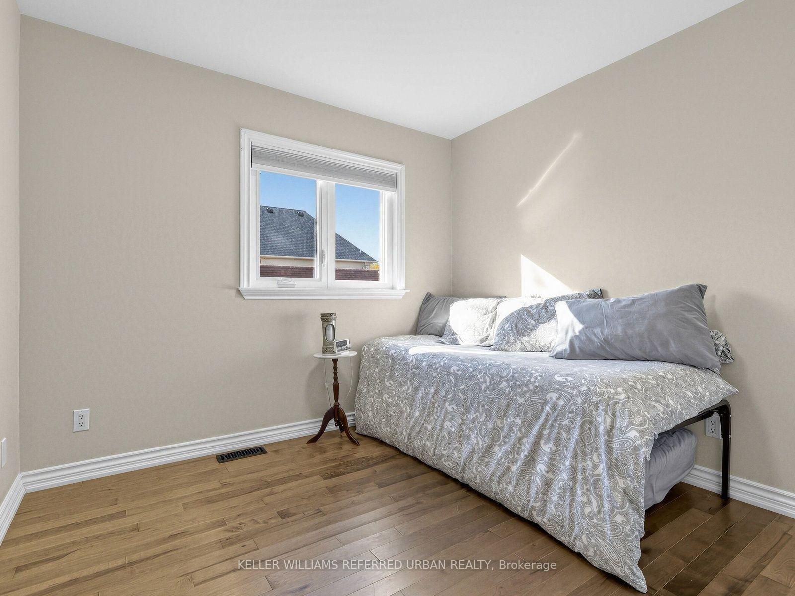 Photo 29 of 49 Invermay Avenue, North York, Clanton Park — HOMEH