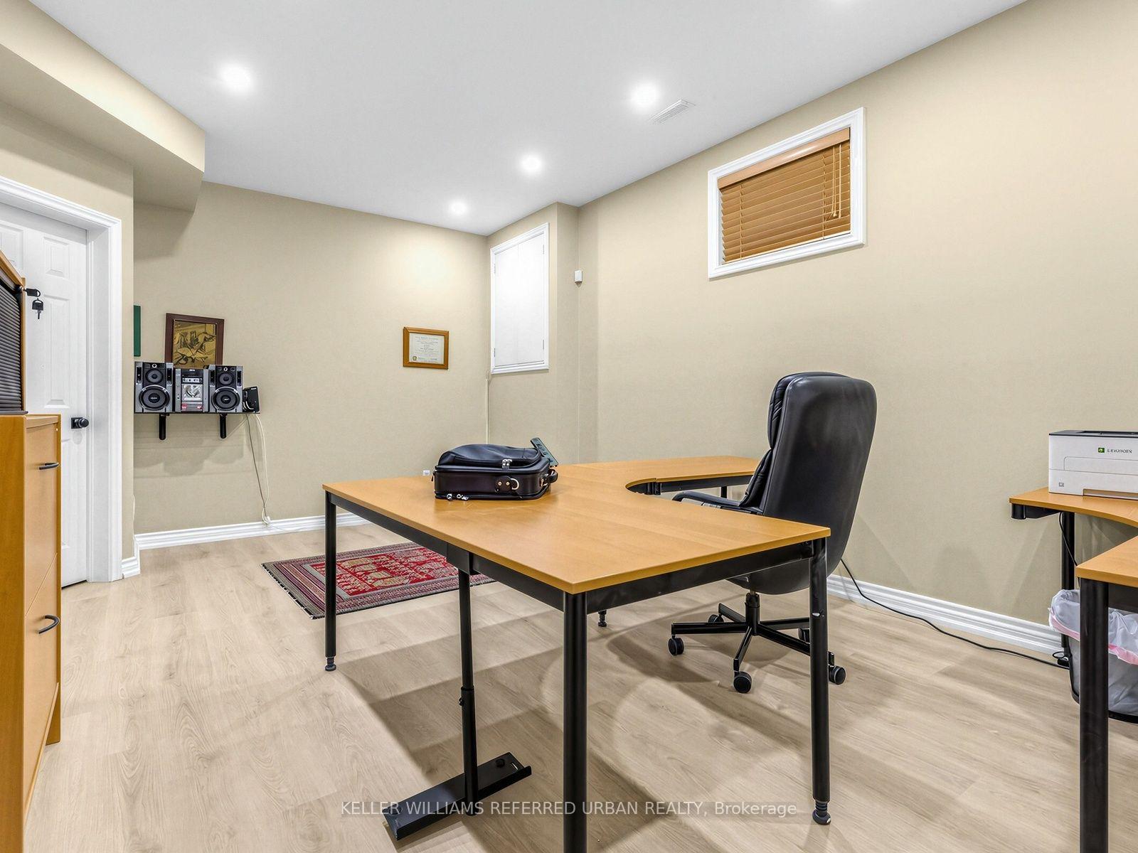 Photo 32 of 49 Invermay Avenue, North York, Clanton Park — HOMEH