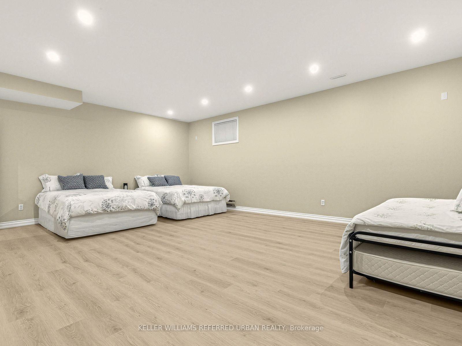 Photo 34 of 49 Invermay Avenue, North York, Clanton Park — HOMEH