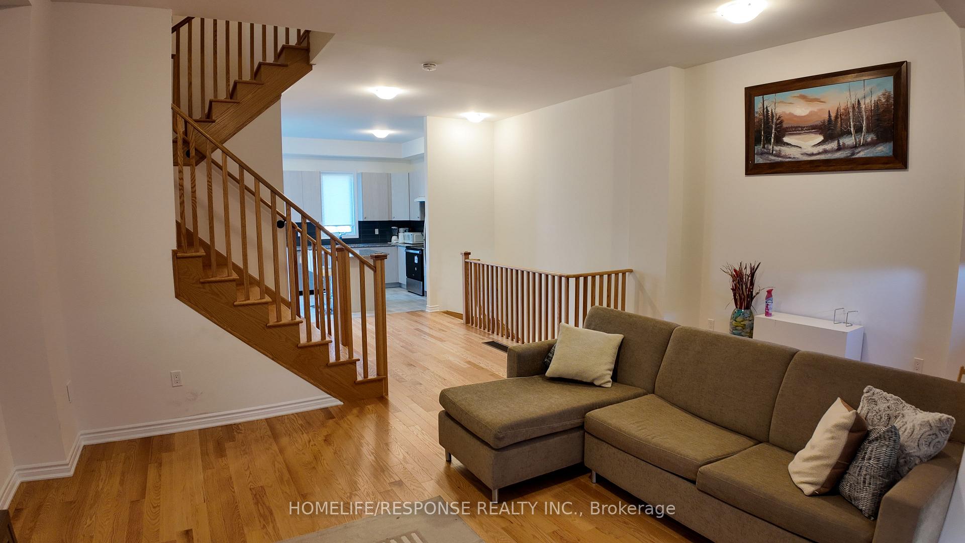Photo 3 of 91 Paradox Street, Vaughan, Kleinburg — HOMEH