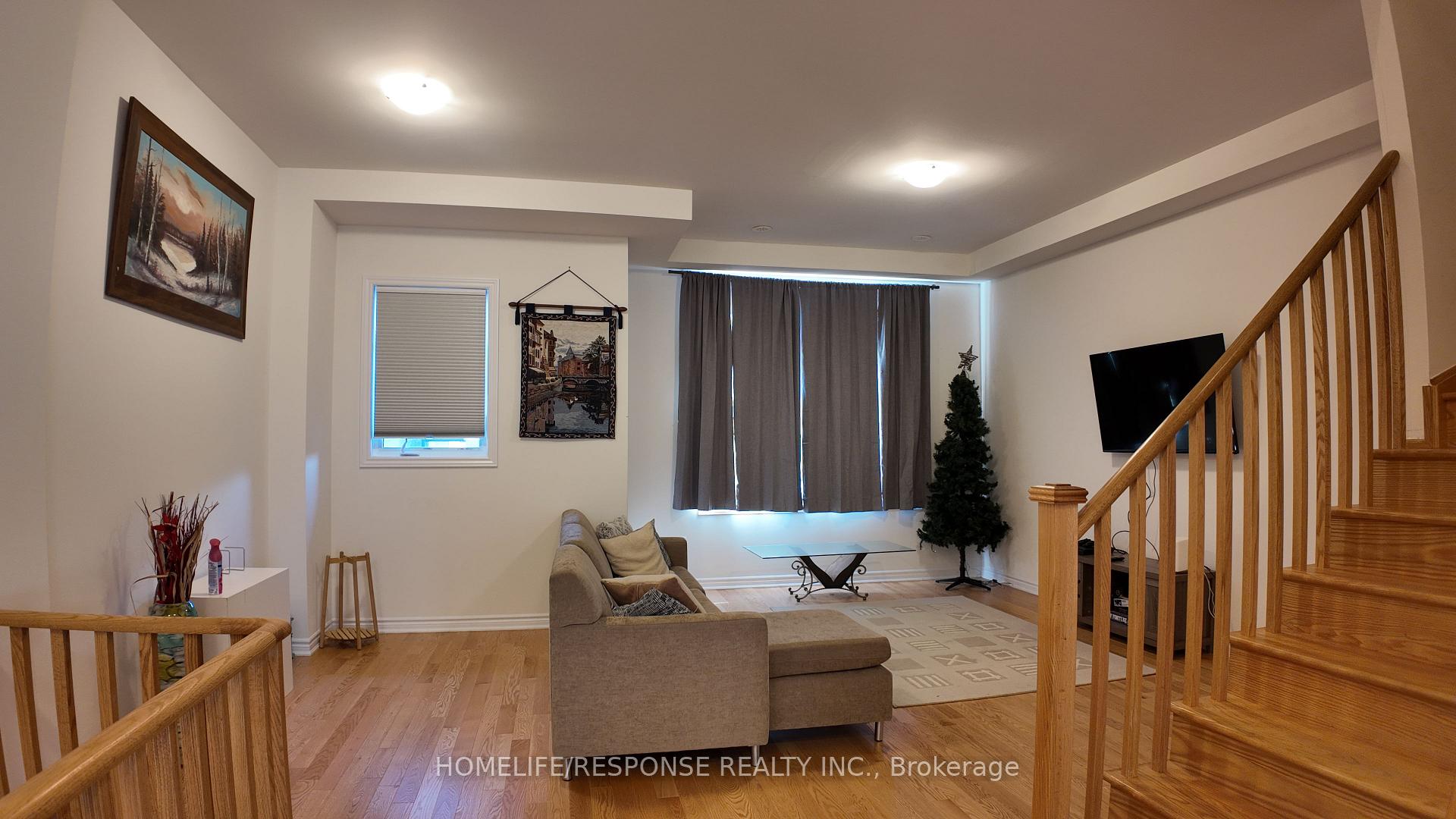 Photo 4 of 91 Paradox Street, Vaughan, Kleinburg — HOMEH