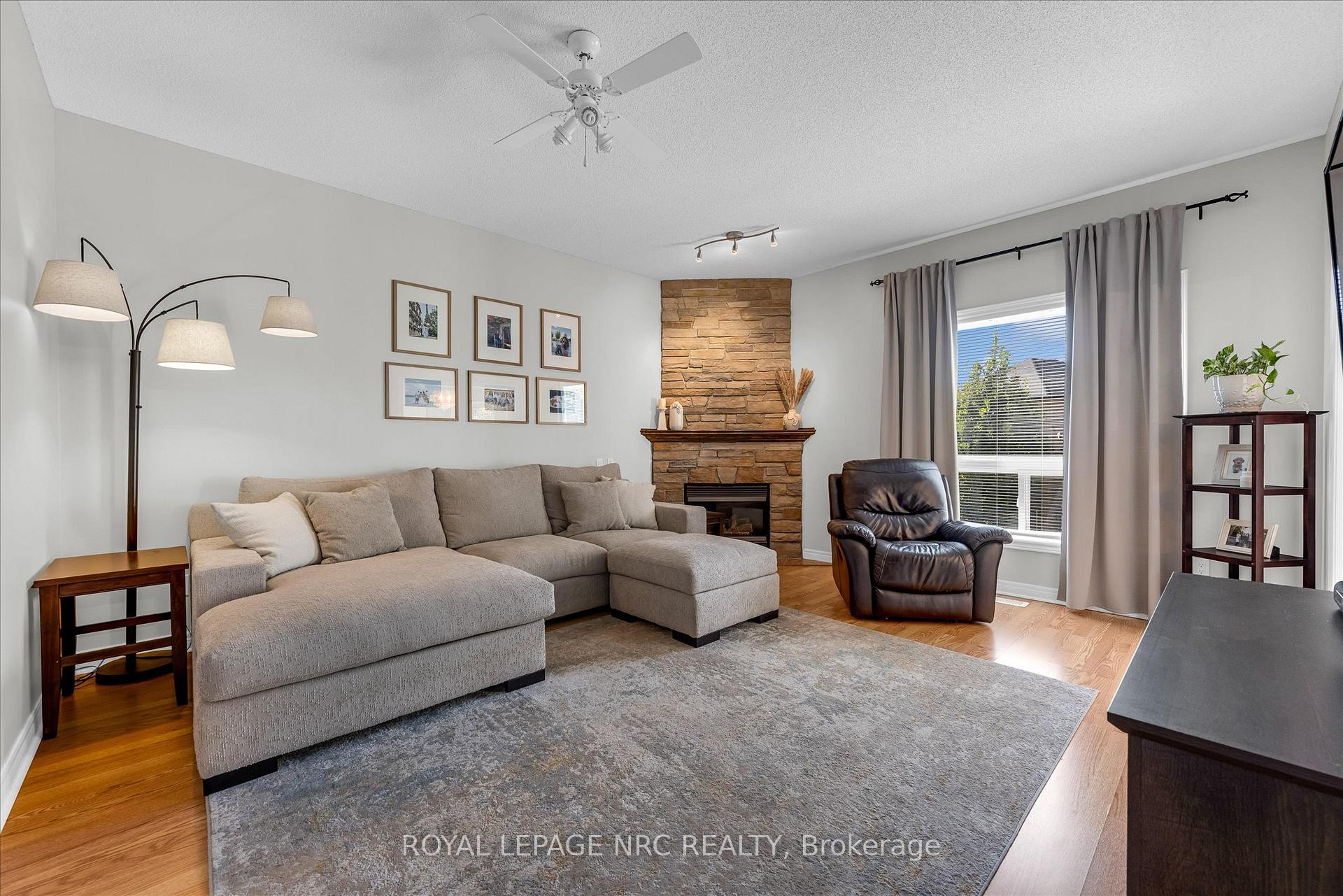 Photo 10 of 92 Ward Circle, Thorold, Confederation Heights — HOMEH