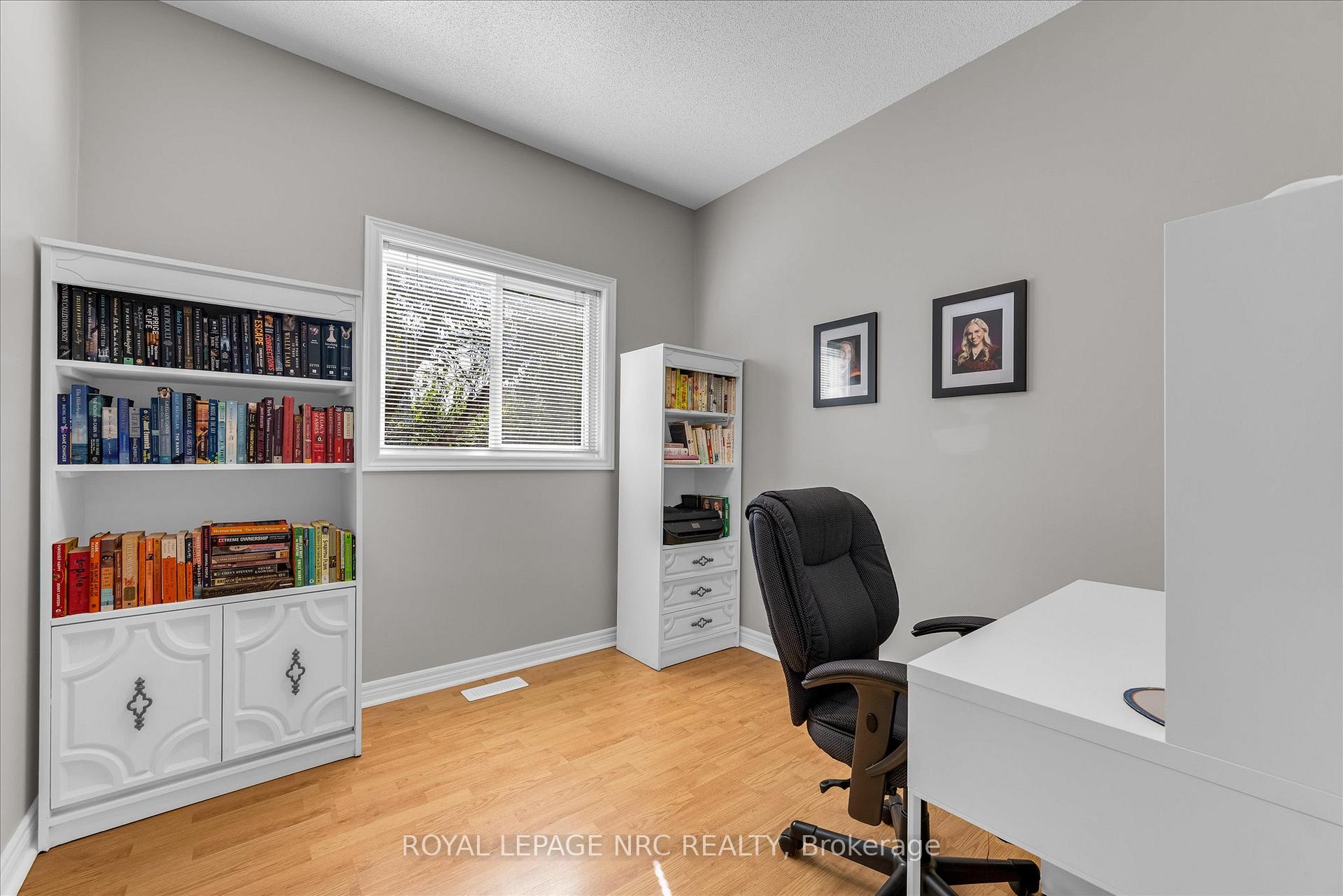 Photo 12 of 92 Ward Circle, Thorold, Confederation Heights — HOMEH
